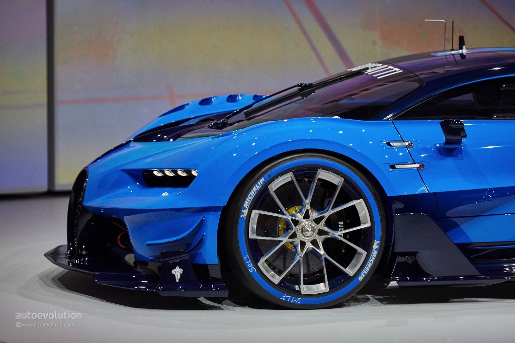 bugatti-vision-gran-turismo-is-far-from-the-chiron-we-wanted-to-see-in-frankfurt-live-photos_11.jpg